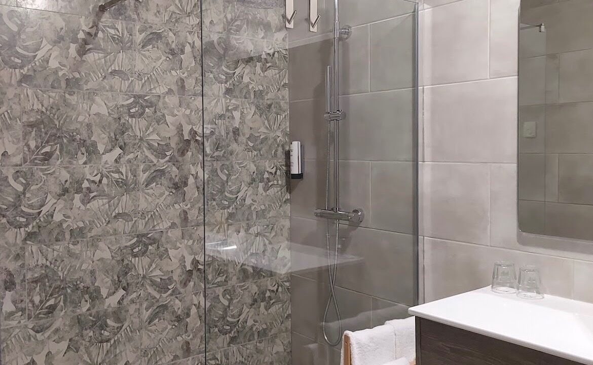 Photo of Bathroom in Vitry-le-Francois