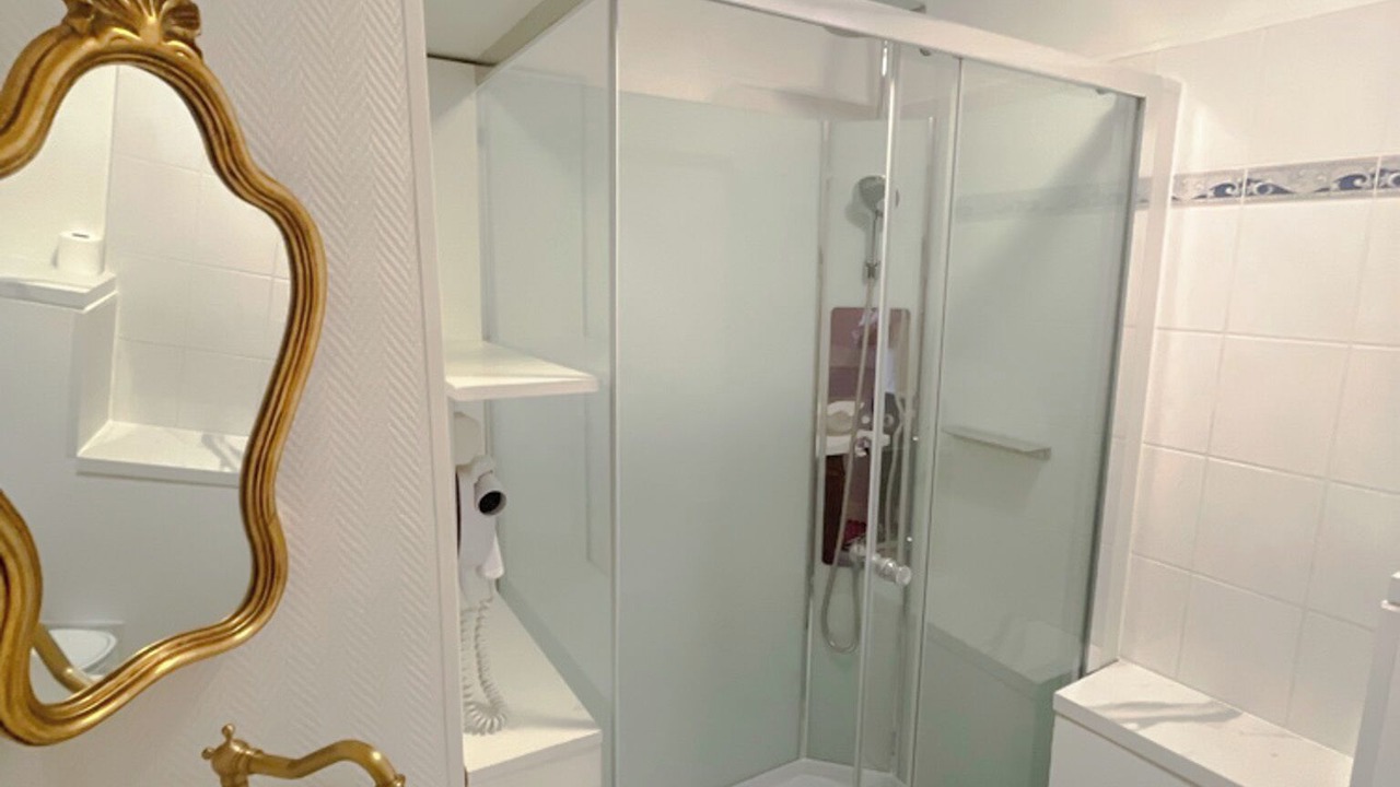 Photo of Bathroom in Evian-les-Bains
