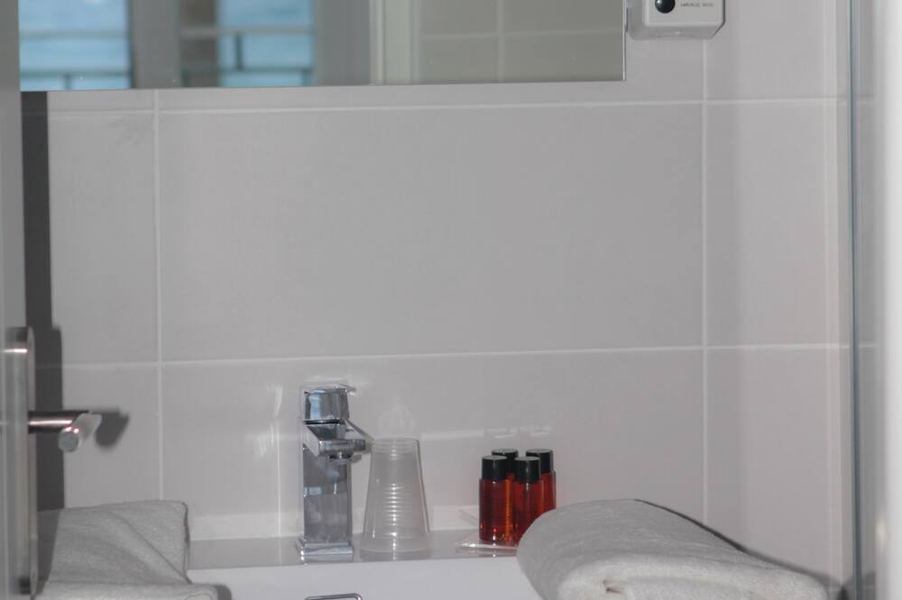 Photo of Bathroom in Les Baumettes