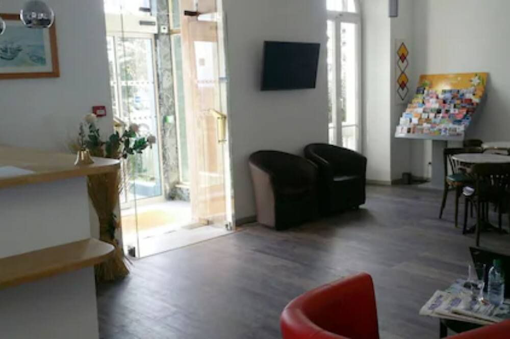 Photo of Others in Les Baumettes