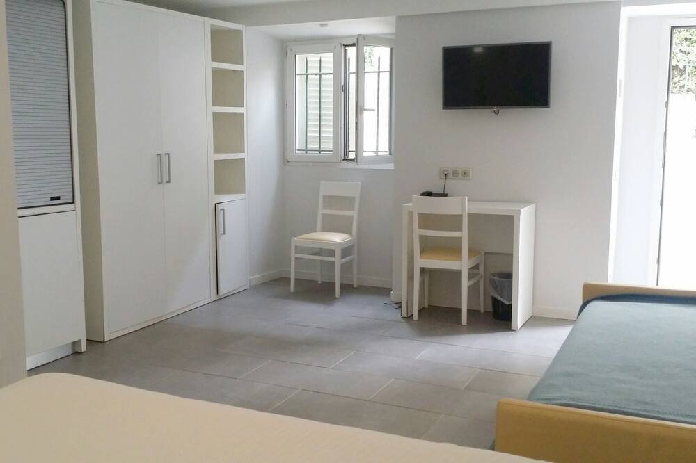 Photo of Bedroom in Les Baumettes