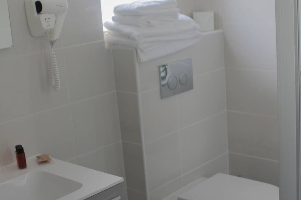 Photo of Bathroom in Les Baumettes