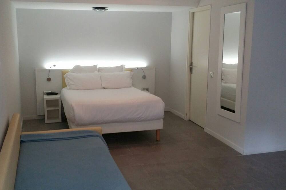 Photo of Bedroom in Les Baumettes