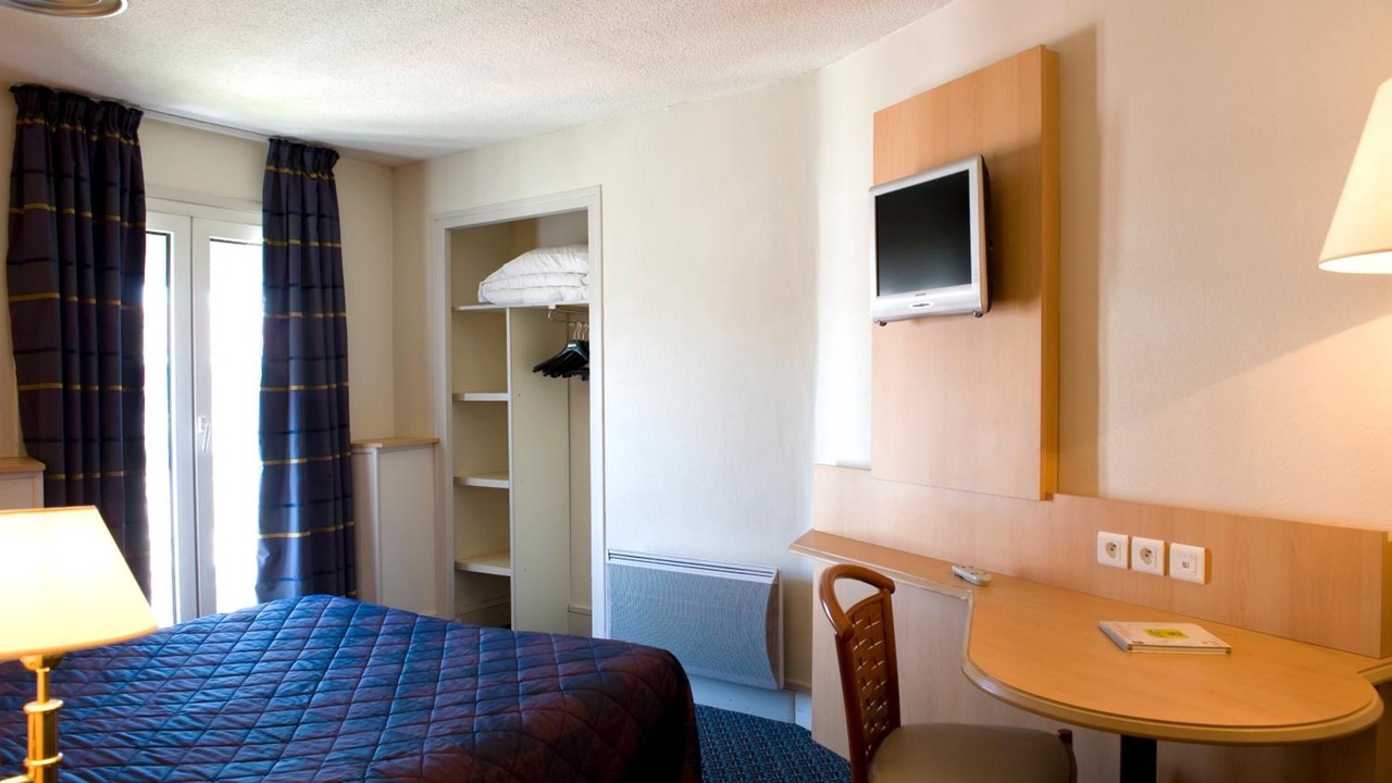 Photo of Bedroom in Centre Ville