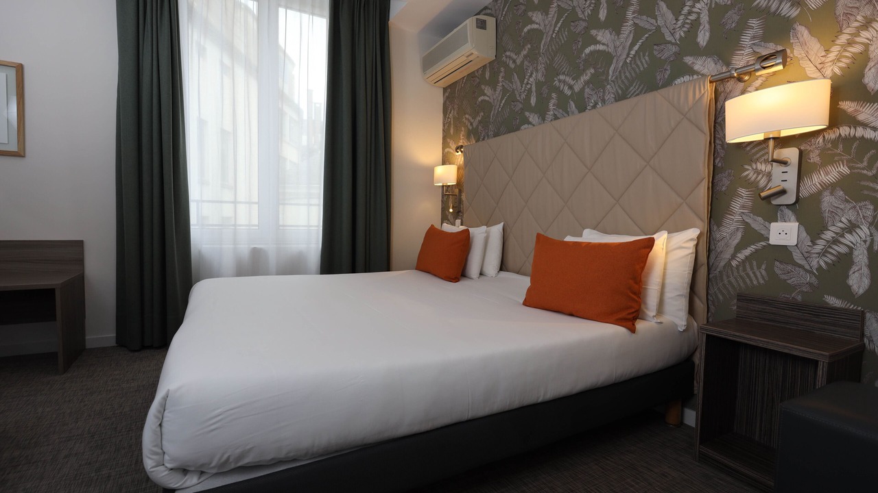 Photo of Bedroom in Downtown Angers