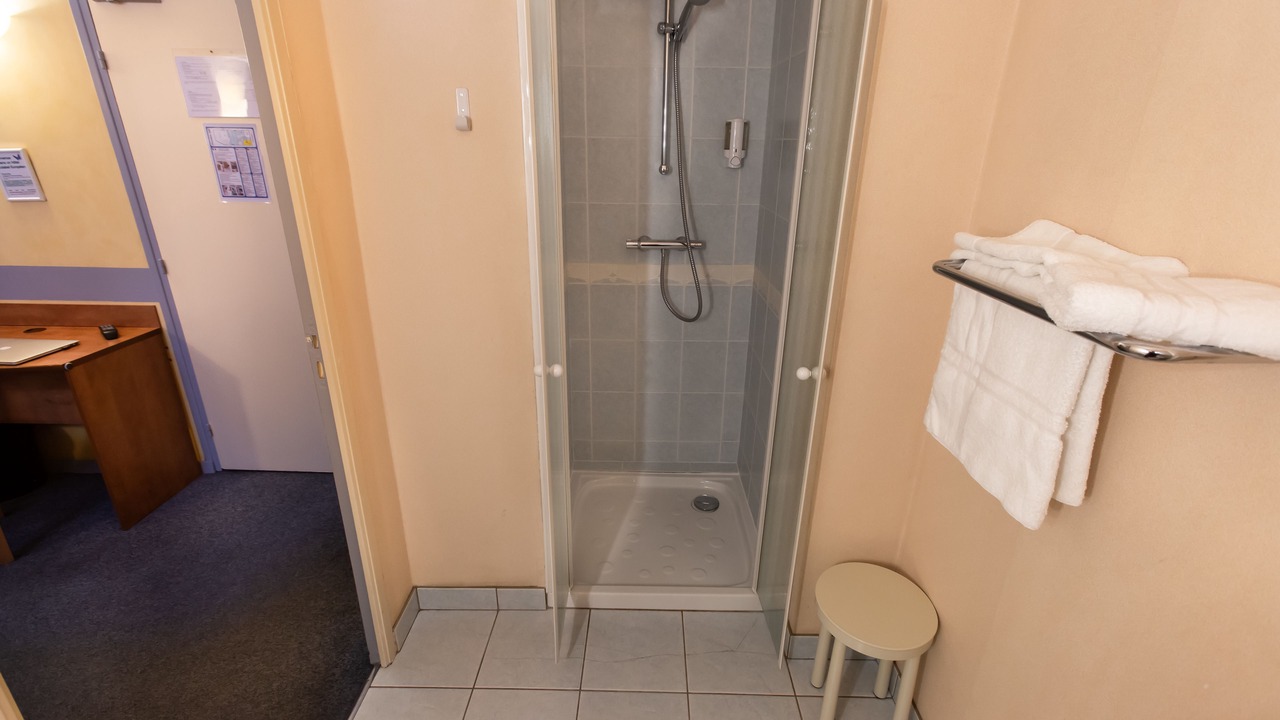 Photo of Bathroom in Downtown Angers
