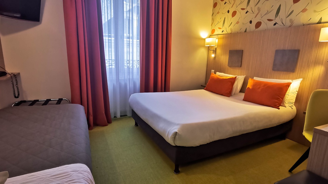 Photo of Bedroom in Downtown Angers