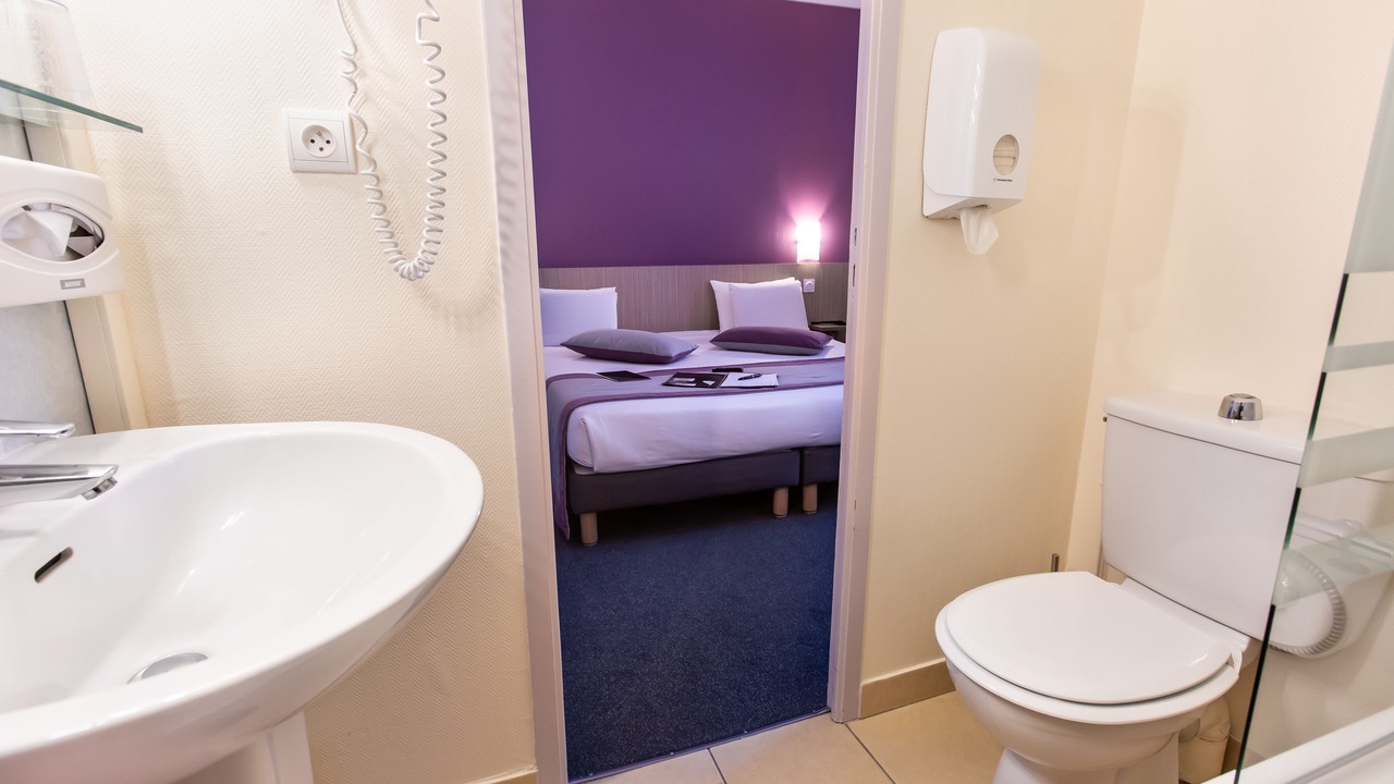 Photo of Bathroom in Downtown Angers