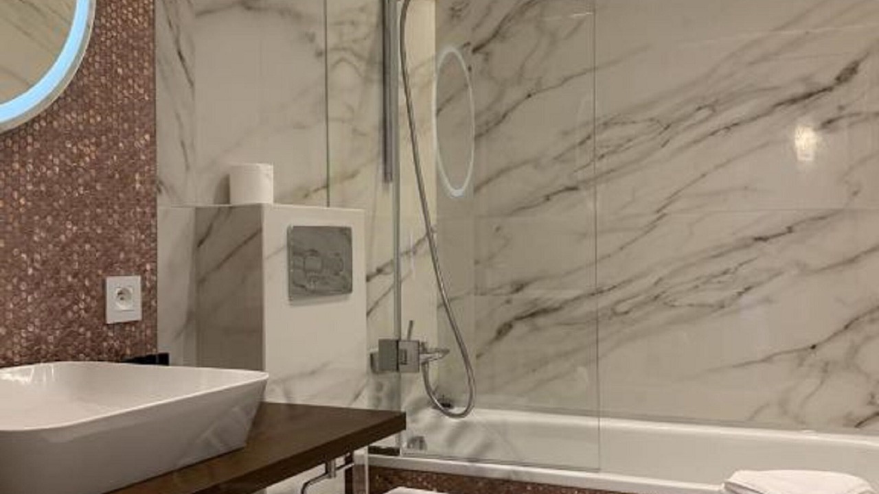 Photo of Others in Auteuil