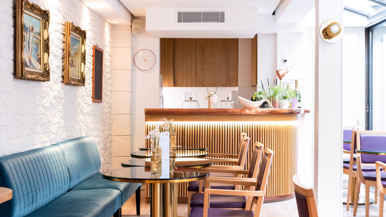 Photo of Others in Auteuil