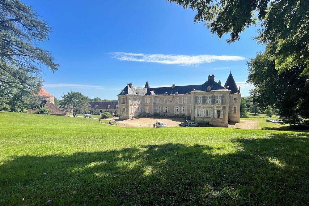 Photo of Outdoor in Sens-Beaujeu