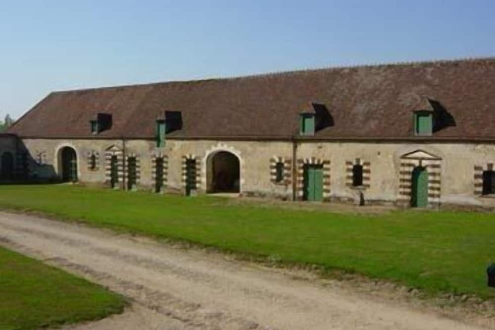 Photo of Outdoor in Sens-Beaujeu