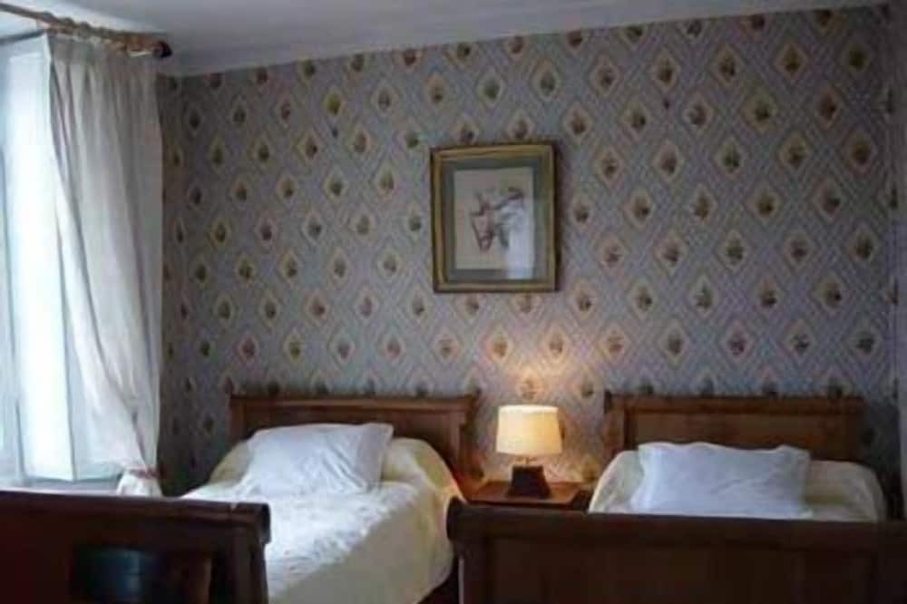 Photo of Bedroom in Sens-Beaujeu