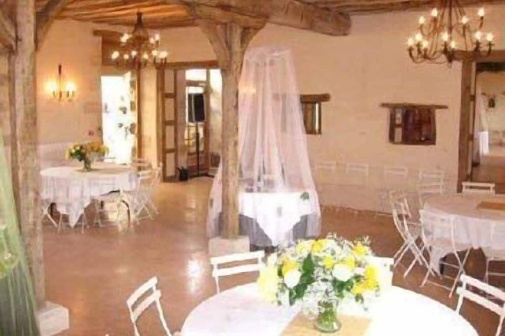 Photo of Others in Sens-Beaujeu