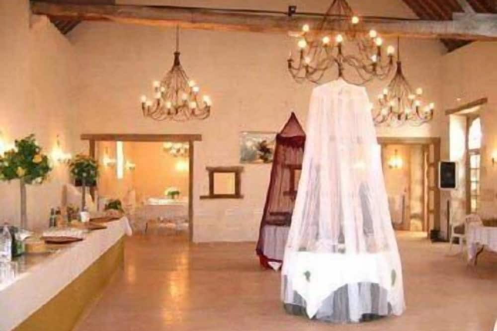 Photo of Others in Sens-Beaujeu