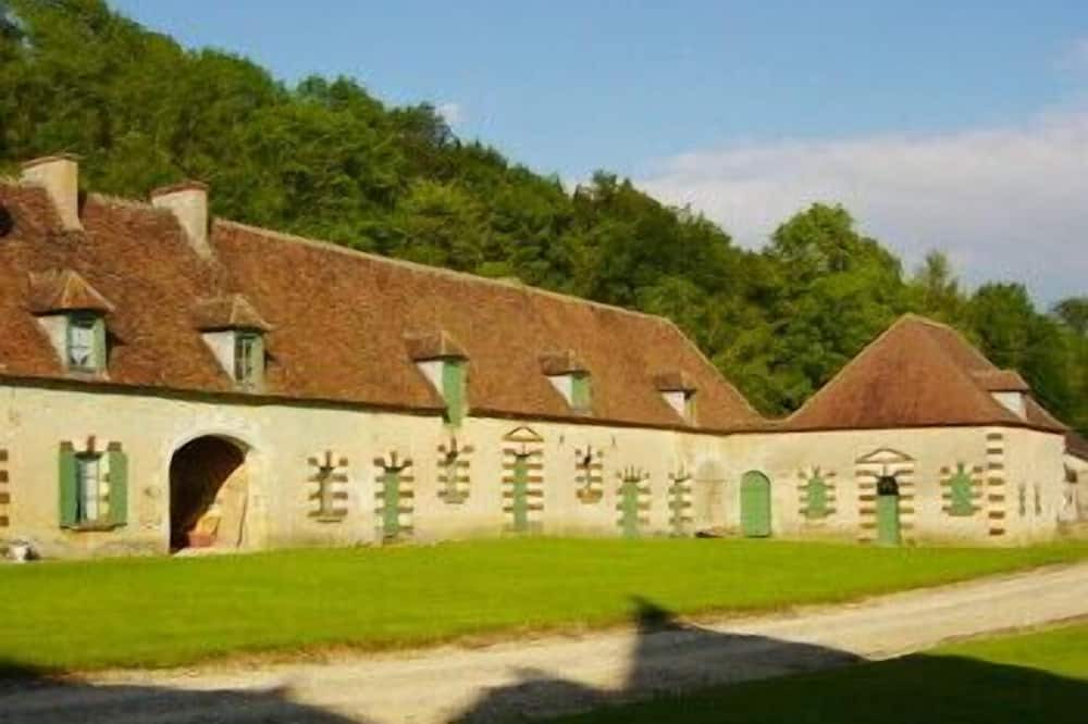 Photo of Outdoor in Sens-Beaujeu