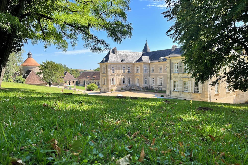 Photo of Outdoor in Sens-Beaujeu