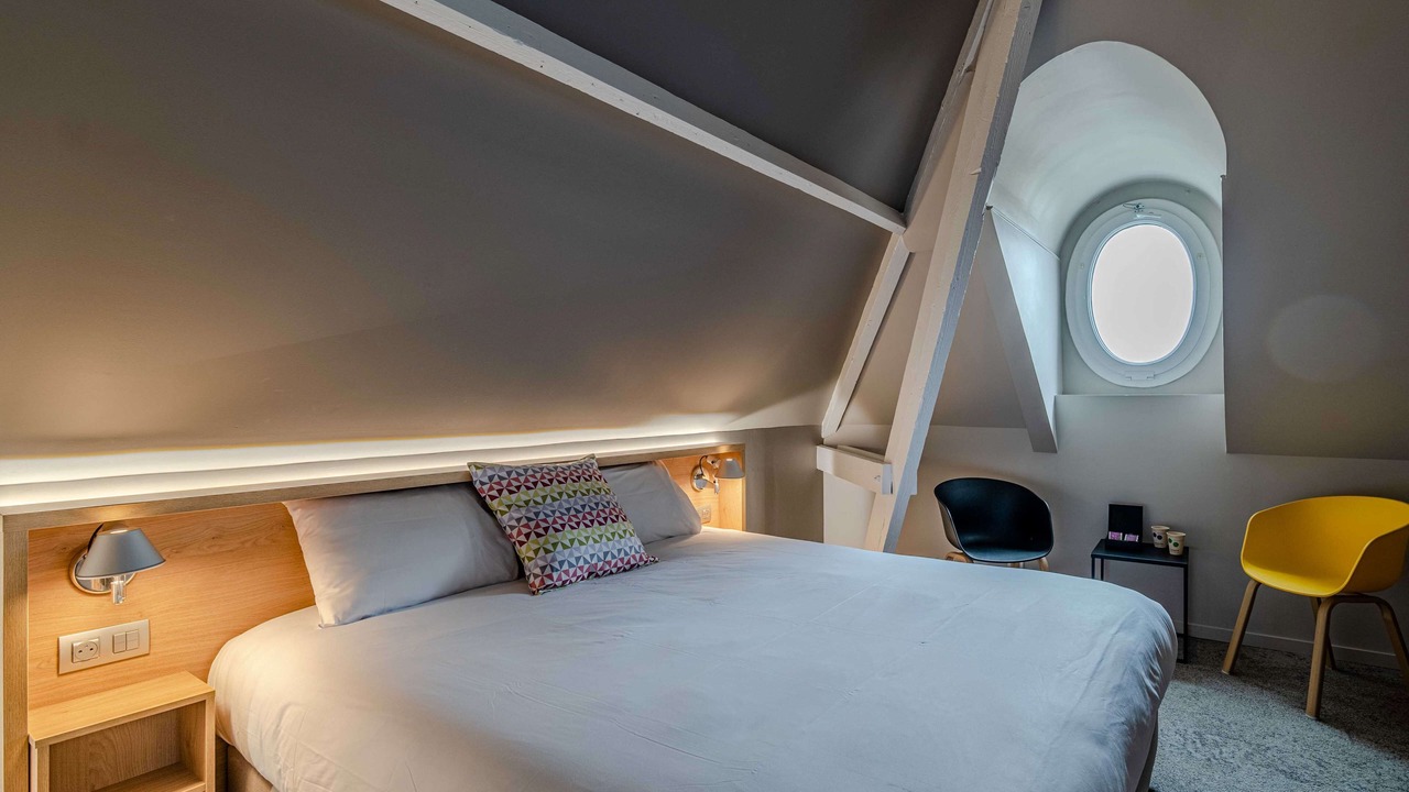 Photo of Bedroom in Caen City Centre