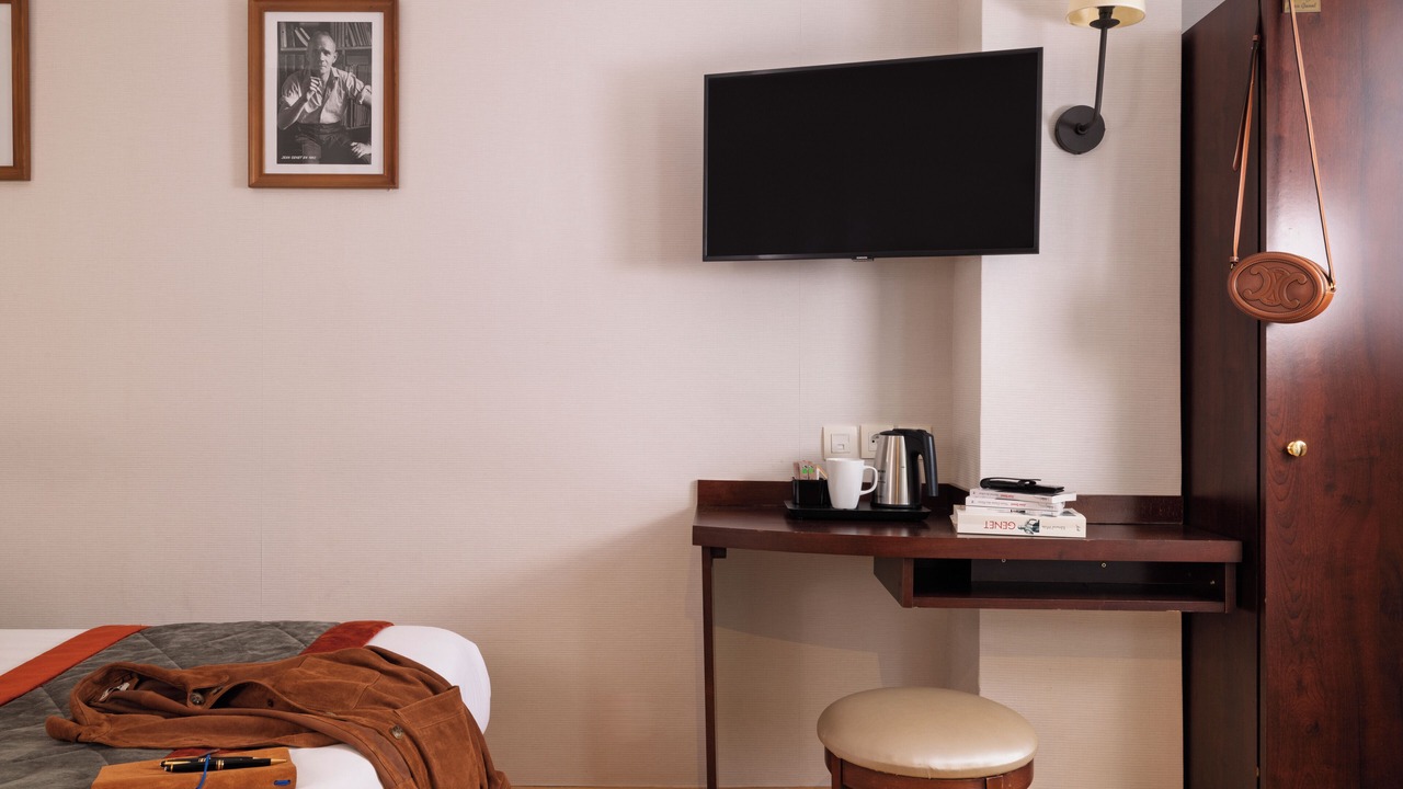 Photo of Bedroom in 13th Arrondissement