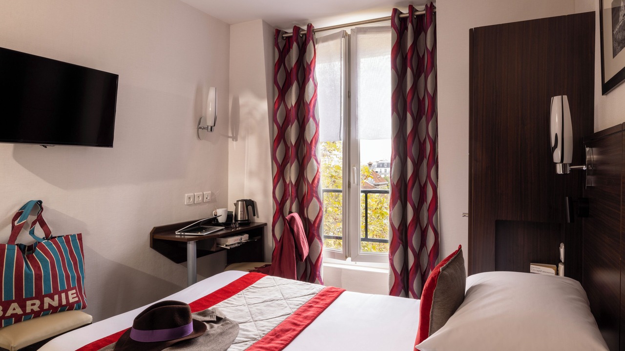 Photo of Bedroom in 13th Arrondissement