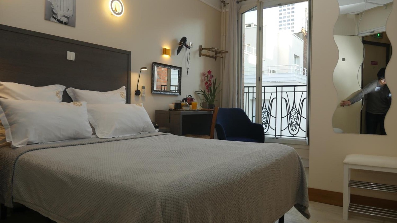 Photo of Bedroom in 13th Arrondissement