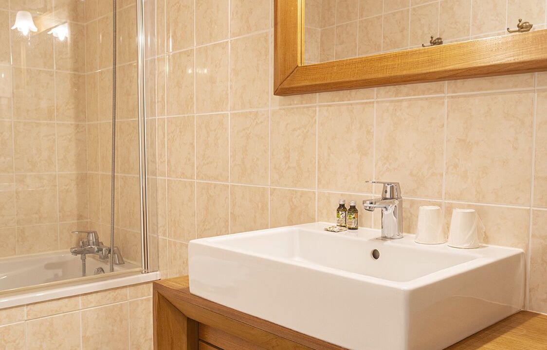 Photo of Bathroom in Beaune