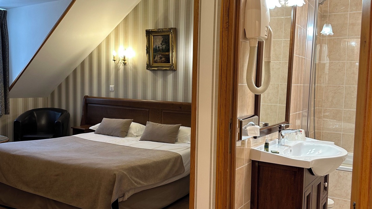 Photo of Bathroom in Beaune