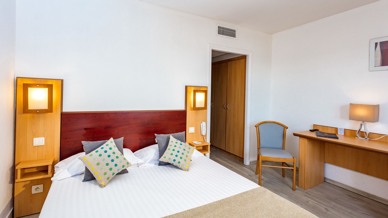 Photo of Bedroom in Le Grau-Du-Roi