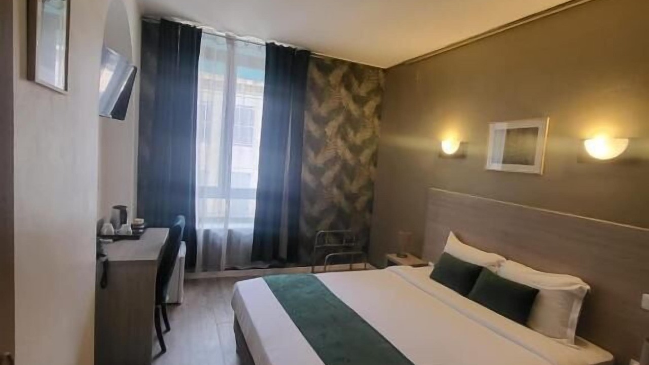 Photo of Bedroom in Faubourg