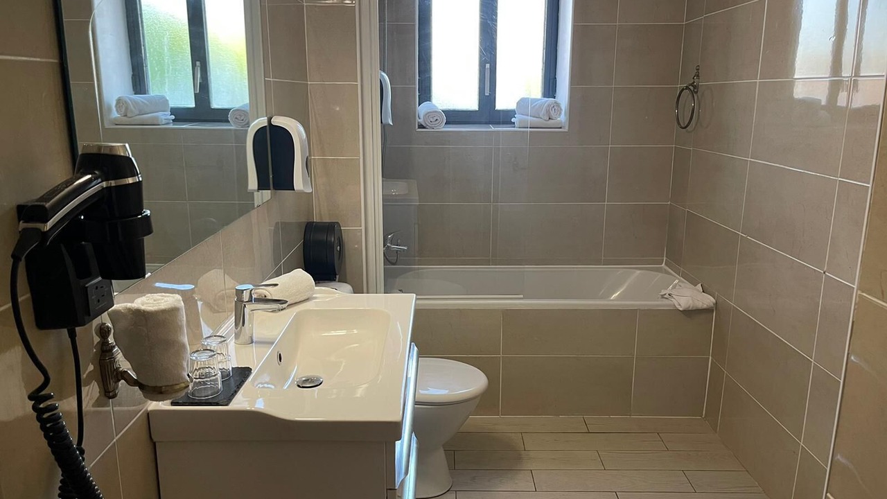 Photo of Bathroom in Faubourg