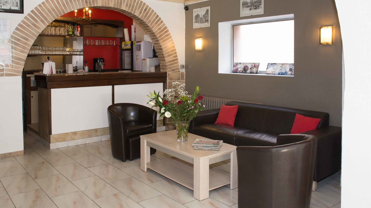 Photo of Others in Faubourg