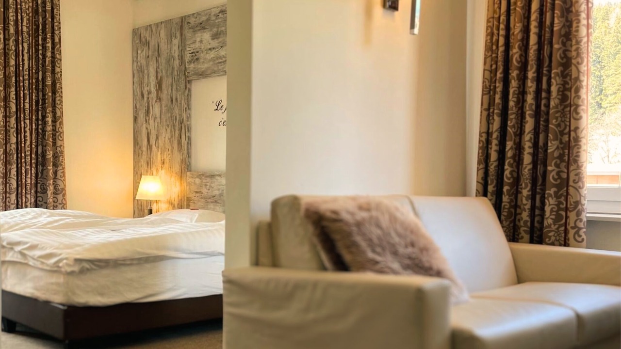 Photo of Bedroom in Noes