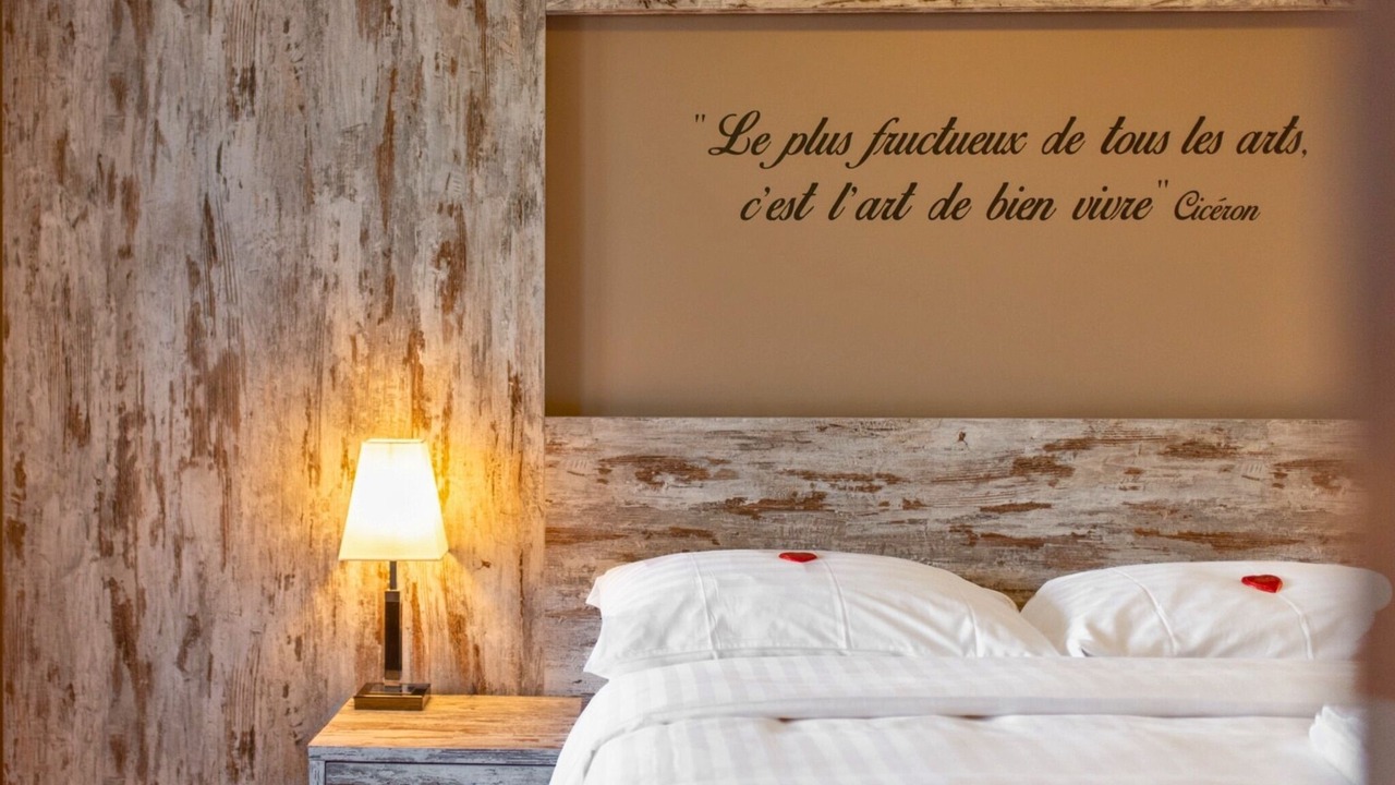 Photo of Bedroom in Noes
