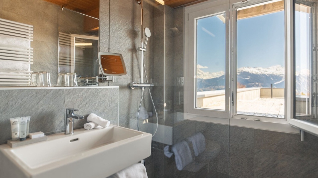 Photo of Bathroom in Noes