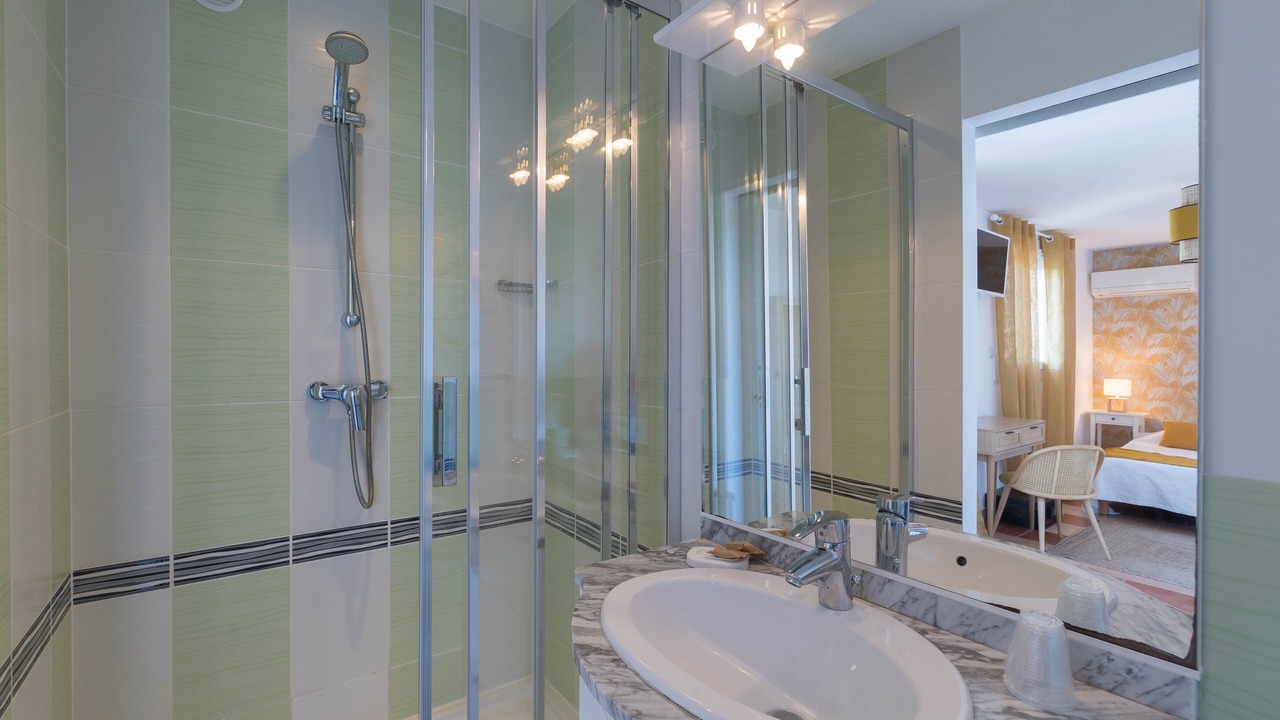 Photo of Bathroom in Saint-Aygulf