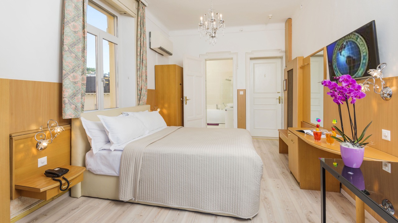 Photo of Bedroom in Paradiso