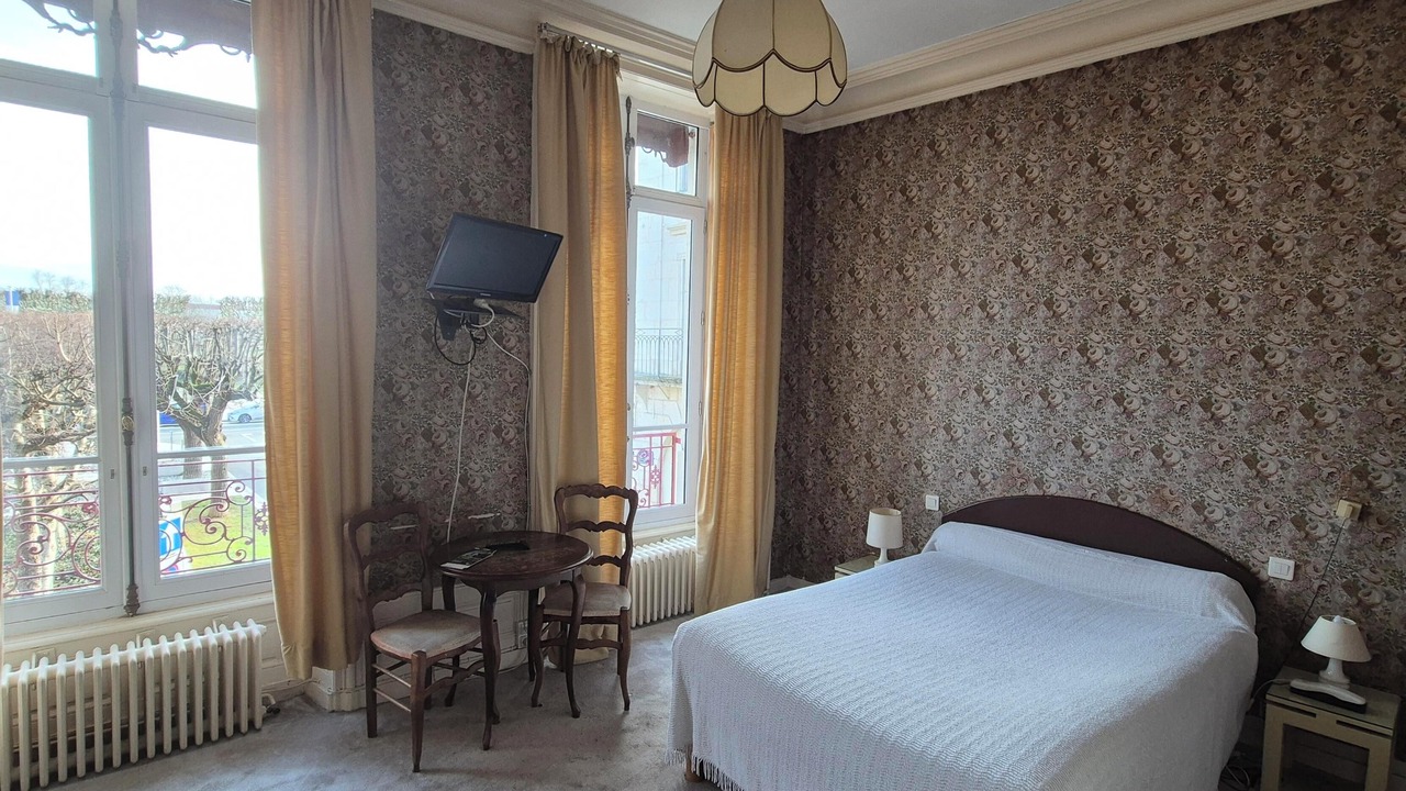 Photo of Bedroom in Centre