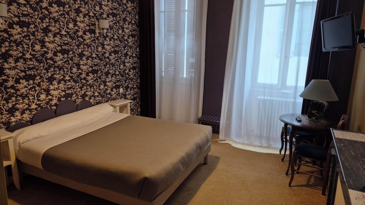 Photo of Bedroom in Centre
