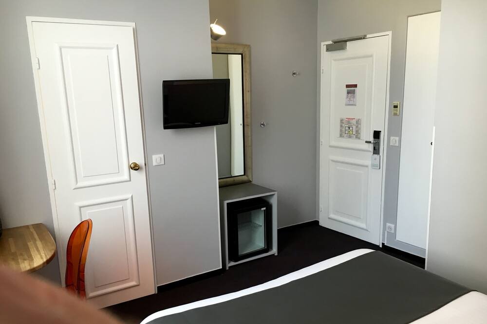 Photo of Bedroom in Arts-et-Metiers