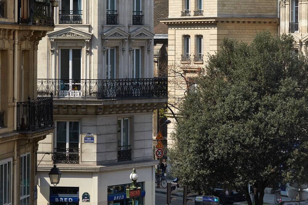 Photo of Outdoor in Arts-et-Metiers