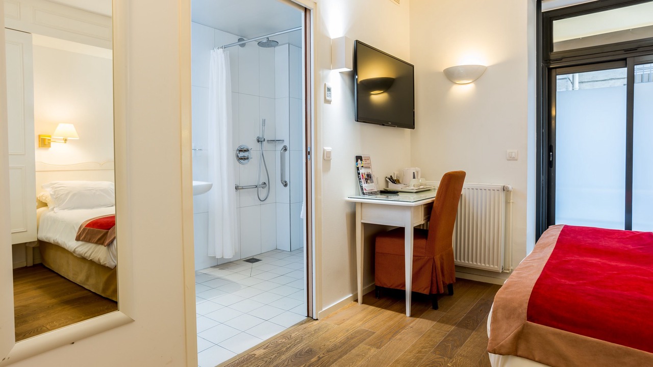 Photo of Bedroom in Arts-et-Metiers