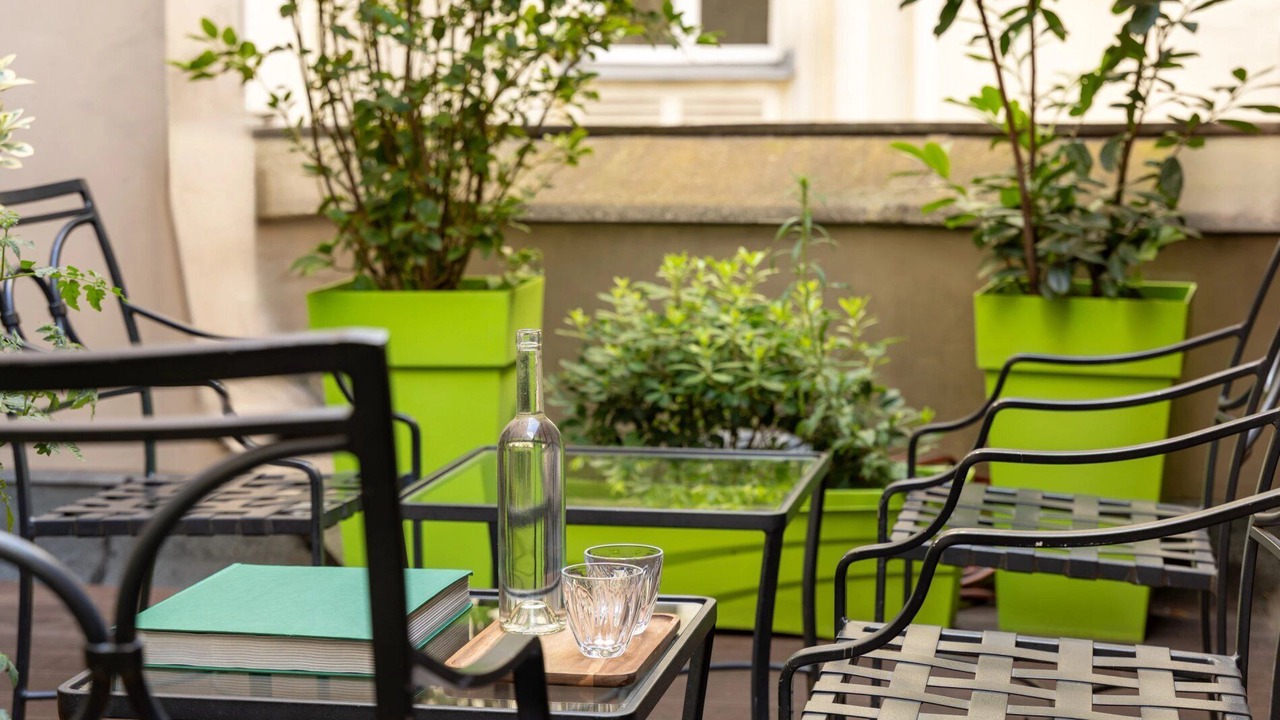 Photo of Patio Balcony in 10th Arrondissement