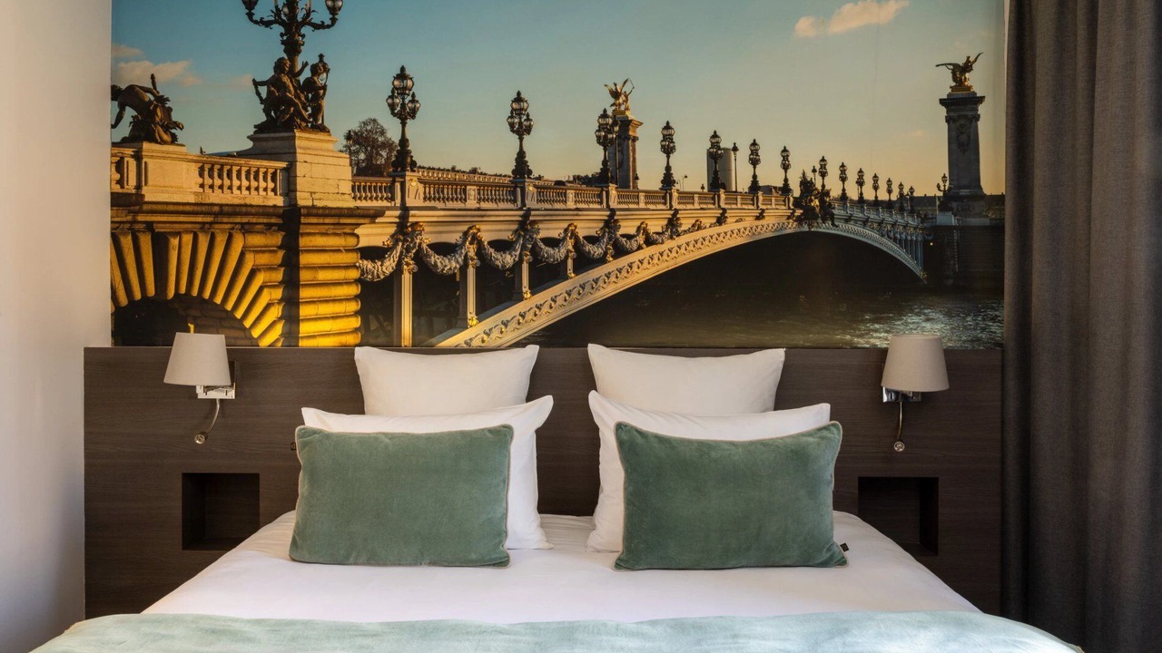 Photo of Bedroom in 10th Arrondissement