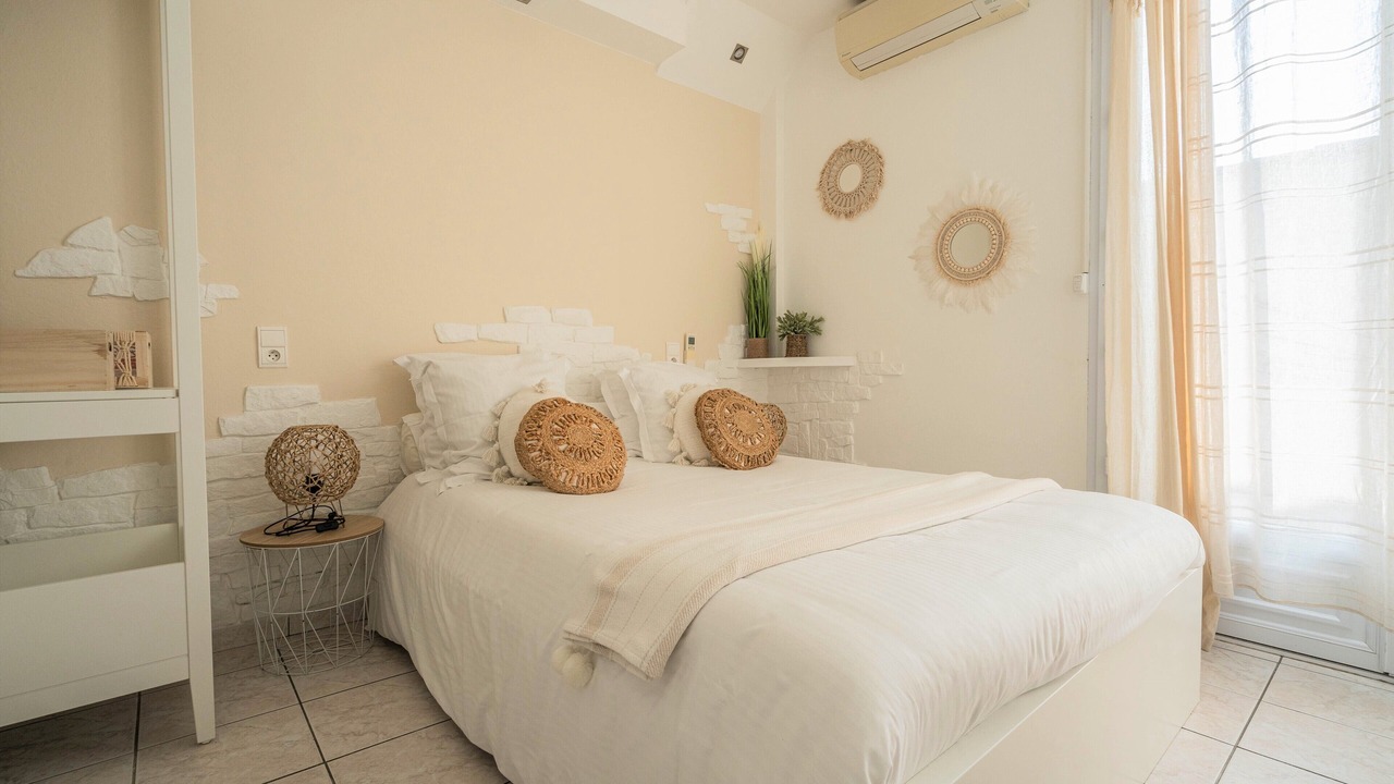 Photo of Bedroom in Hyeres