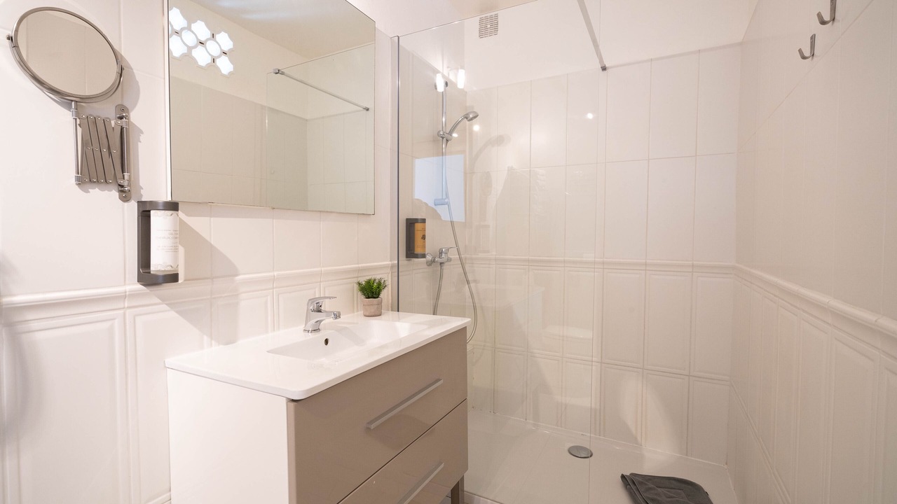 Photo of Bathroom in Hyeres