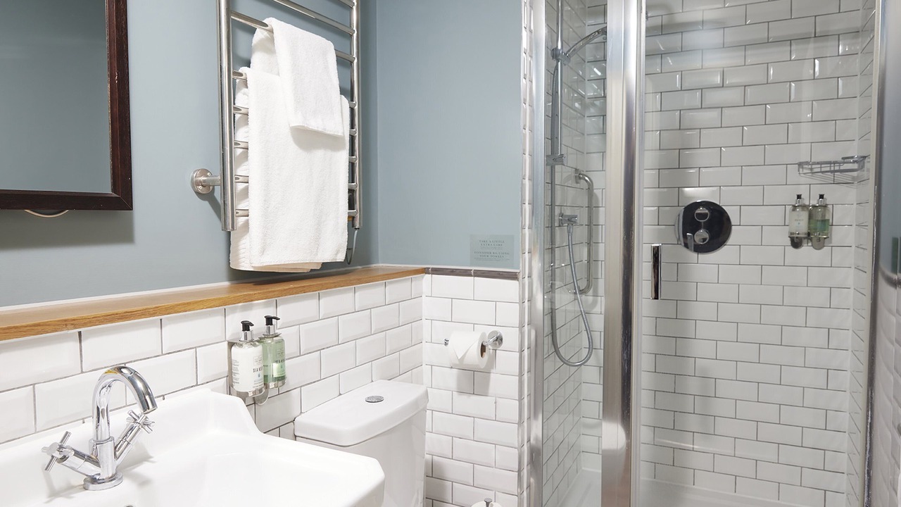 Photo of Bathroom in Wadesmill