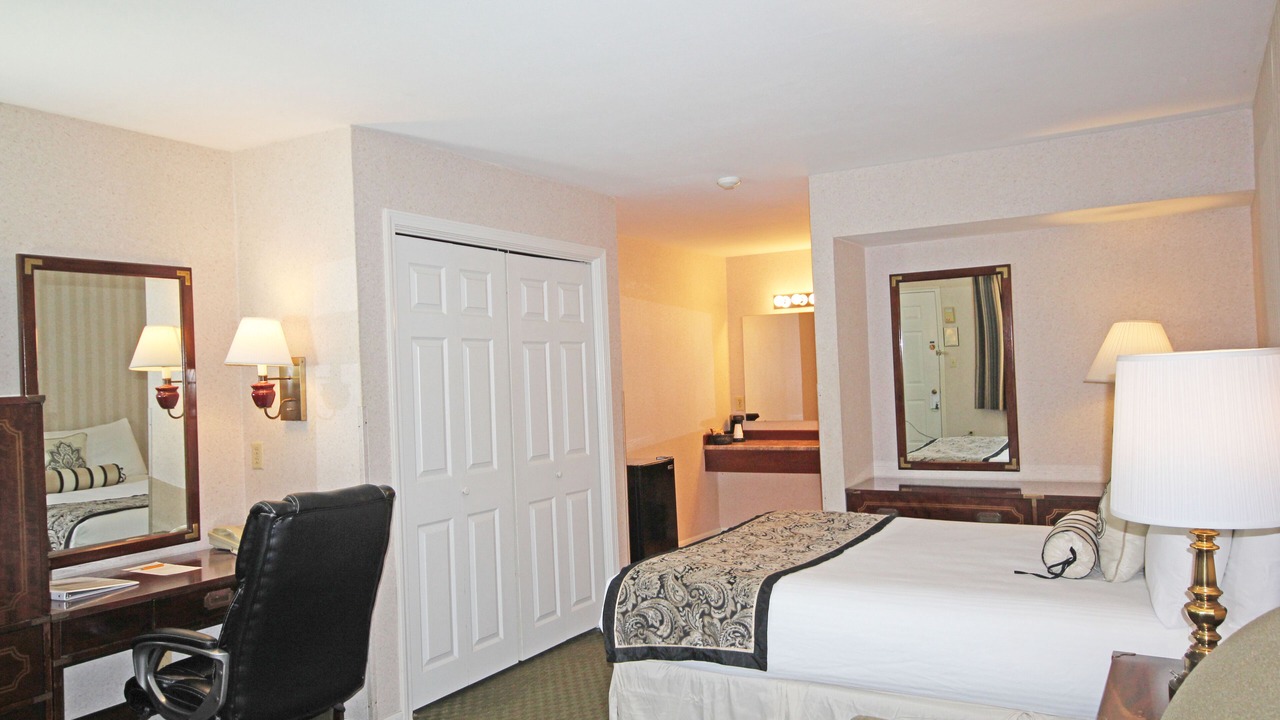 Photo of Bedroom in Salem