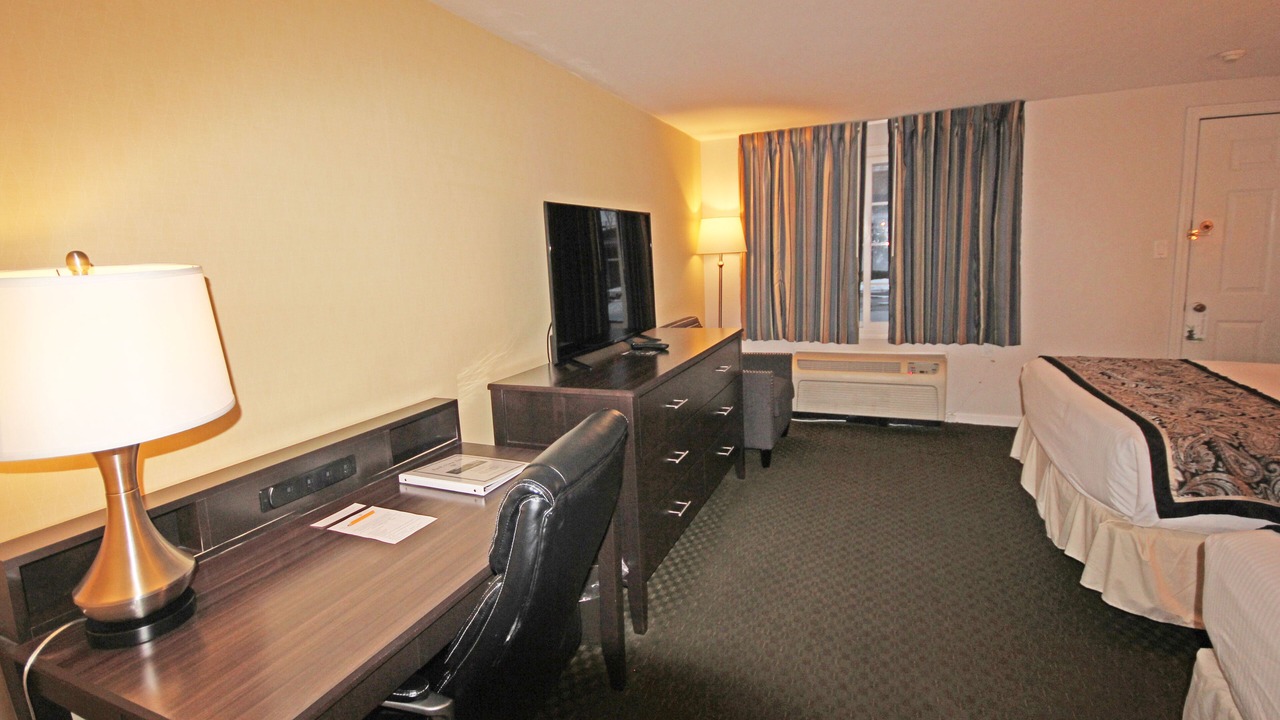 Photo of Bedroom in Salem