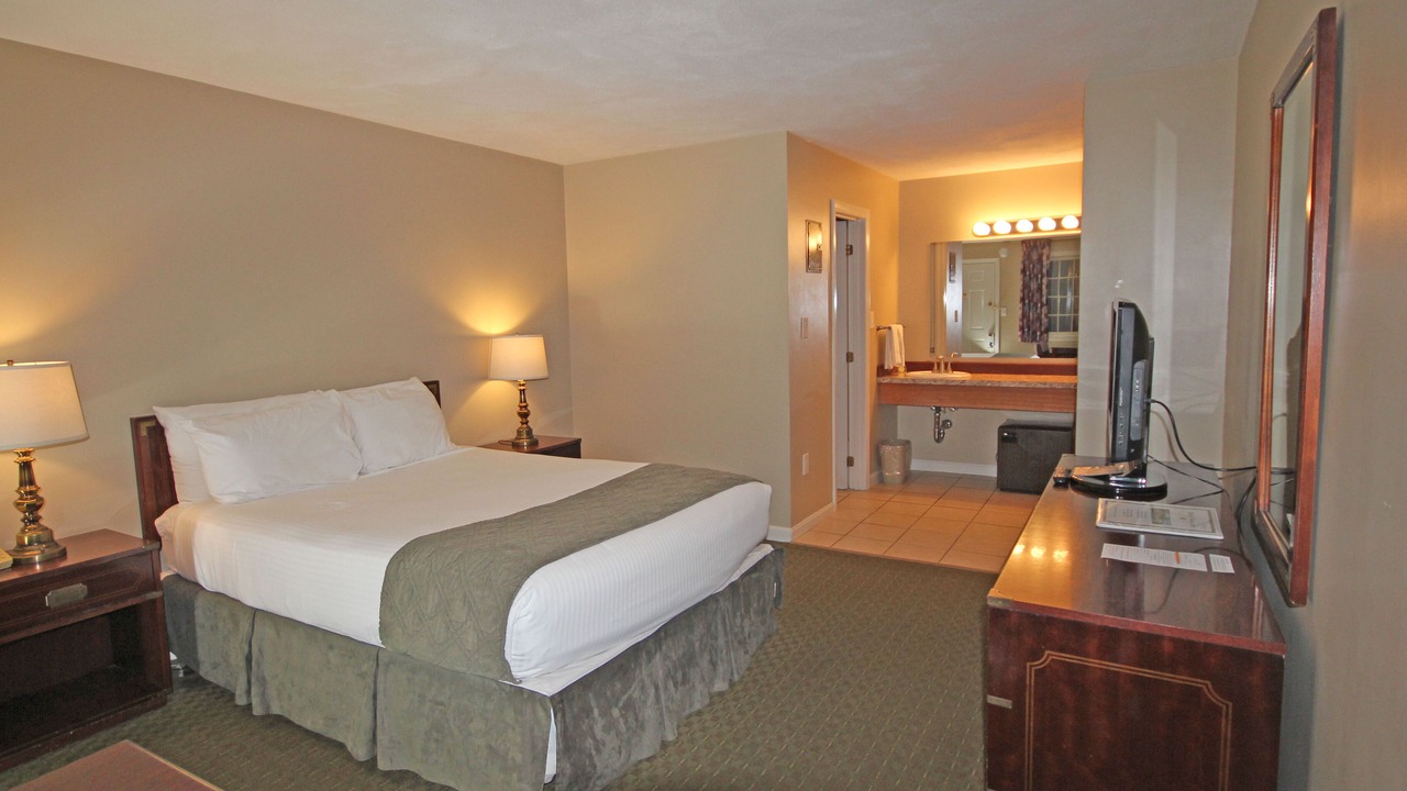 Photo of Bedroom in Salem