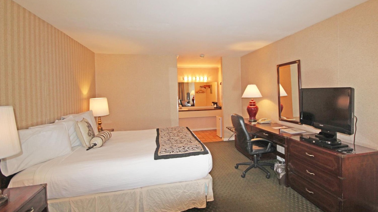 Photo of Others in Salem